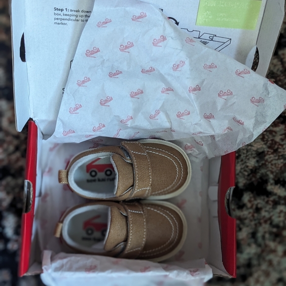 See Kai Run Wyatt Size 4 - Picture 4 of 7